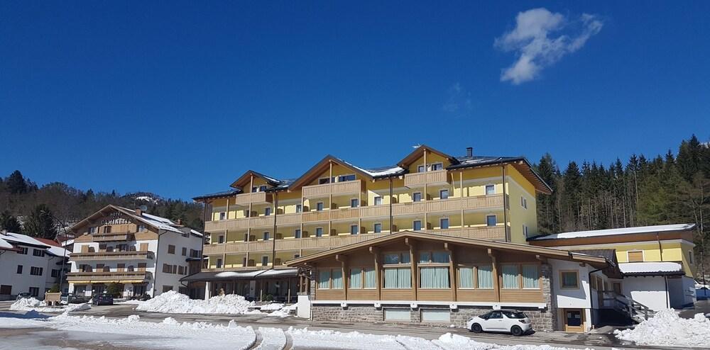Caminetto Mountain Resort Lavarone Esterno foto